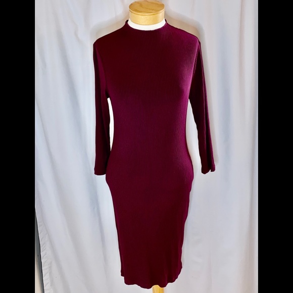 T Tahari Dresses & Skirts - T.Tahari mock neck knit dress